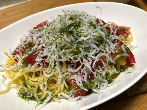 シラウオのせパスタ